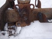Ось колес прицепа