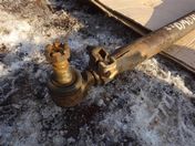 Тяга рулевая поперечная